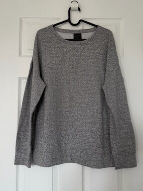Women’s Warm Heather Gray Long Sleeve Pullover